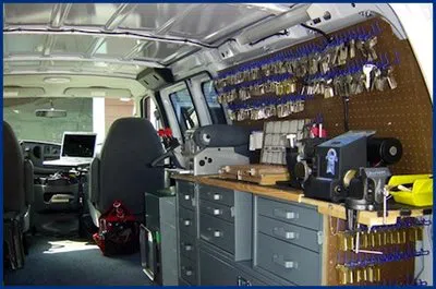 Advantage Locksmith Store Downey, CA 562-263-5447 - 2-mobile-locksmith